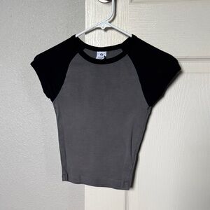 Zumiez Black and Gray Crop Top